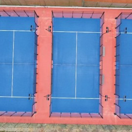 Aanleg van padel courts bij Runkster TC - afbeelding